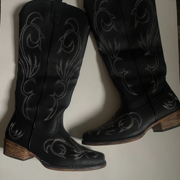 Western Cowboy Boots - Picture 1 of 10